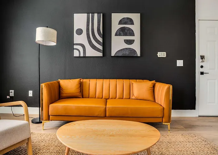 Boulevard 1br By Stadium Pool Parking Gym 09 Glendale